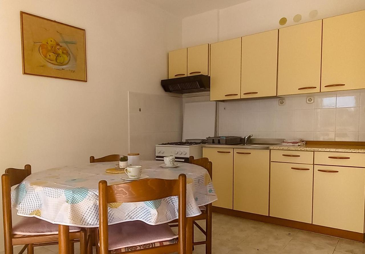 Apartments By The Sea Cove Mulobedanj, Pag - 6275 Lun  Exterior foto