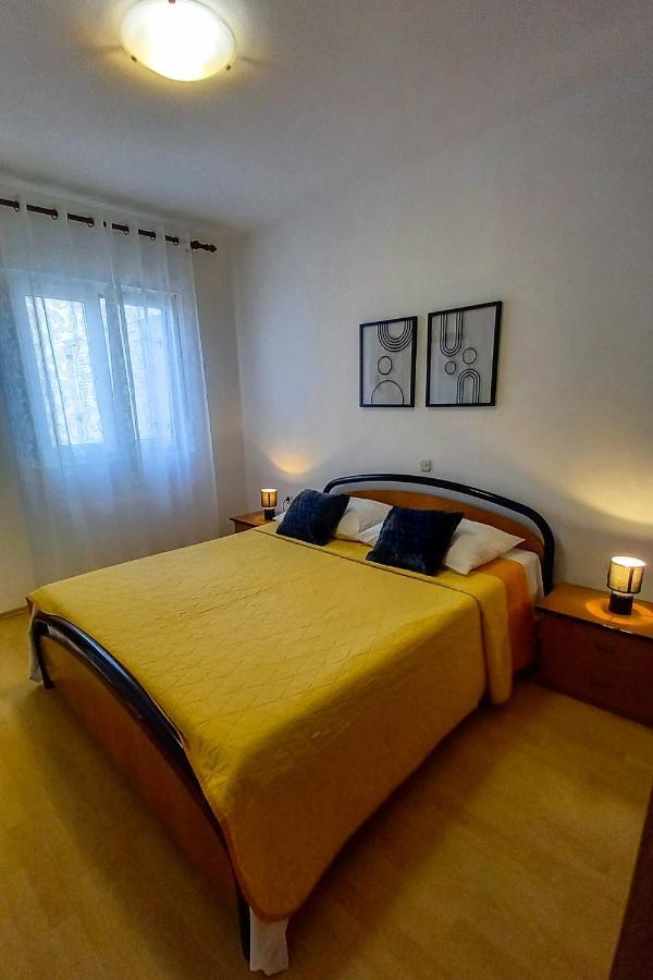 Apartments By The Sea Cove Mulobedanj, Pag - 6275 Lun  Exterior foto